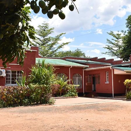 Bed and Breakfast Tabonina Bis à Livingstone Extérieur photo
