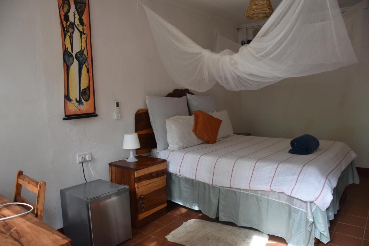 Bed and Breakfast Tabonina Bis à Livingstone Extérieur photo