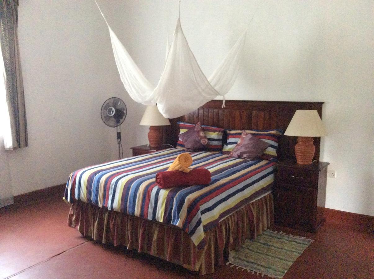 Bed and Breakfast Tabonina Bis à Livingstone Extérieur photo