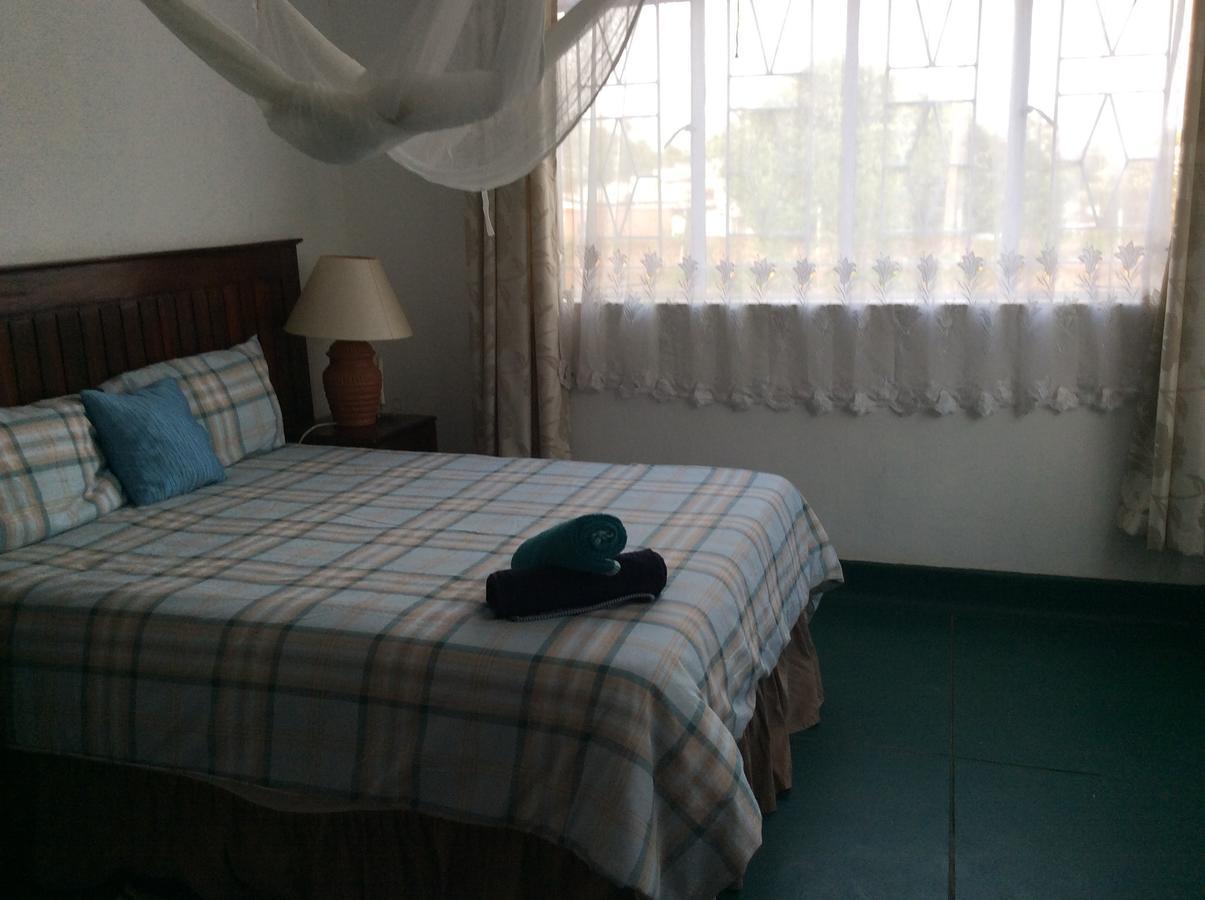 Bed and Breakfast Tabonina Bis à Livingstone Extérieur photo