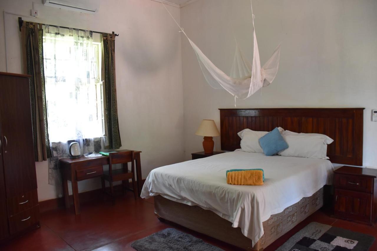 Bed and Breakfast Tabonina Bis à Livingstone Extérieur photo