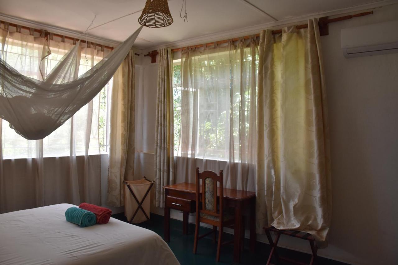 Bed and Breakfast Tabonina Bis à Livingstone Extérieur photo